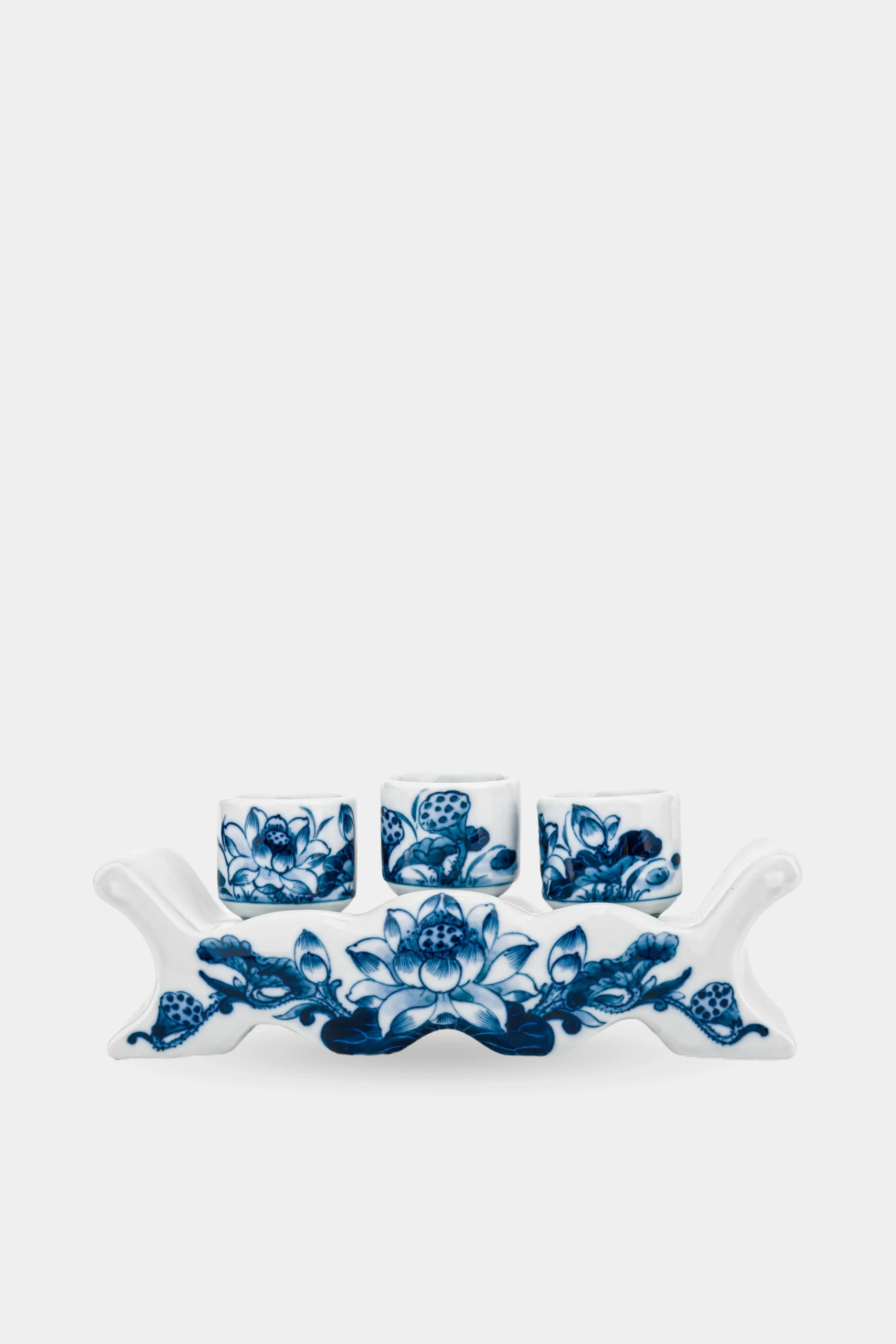 Kỷ ngai 3 Lam Huế Sen