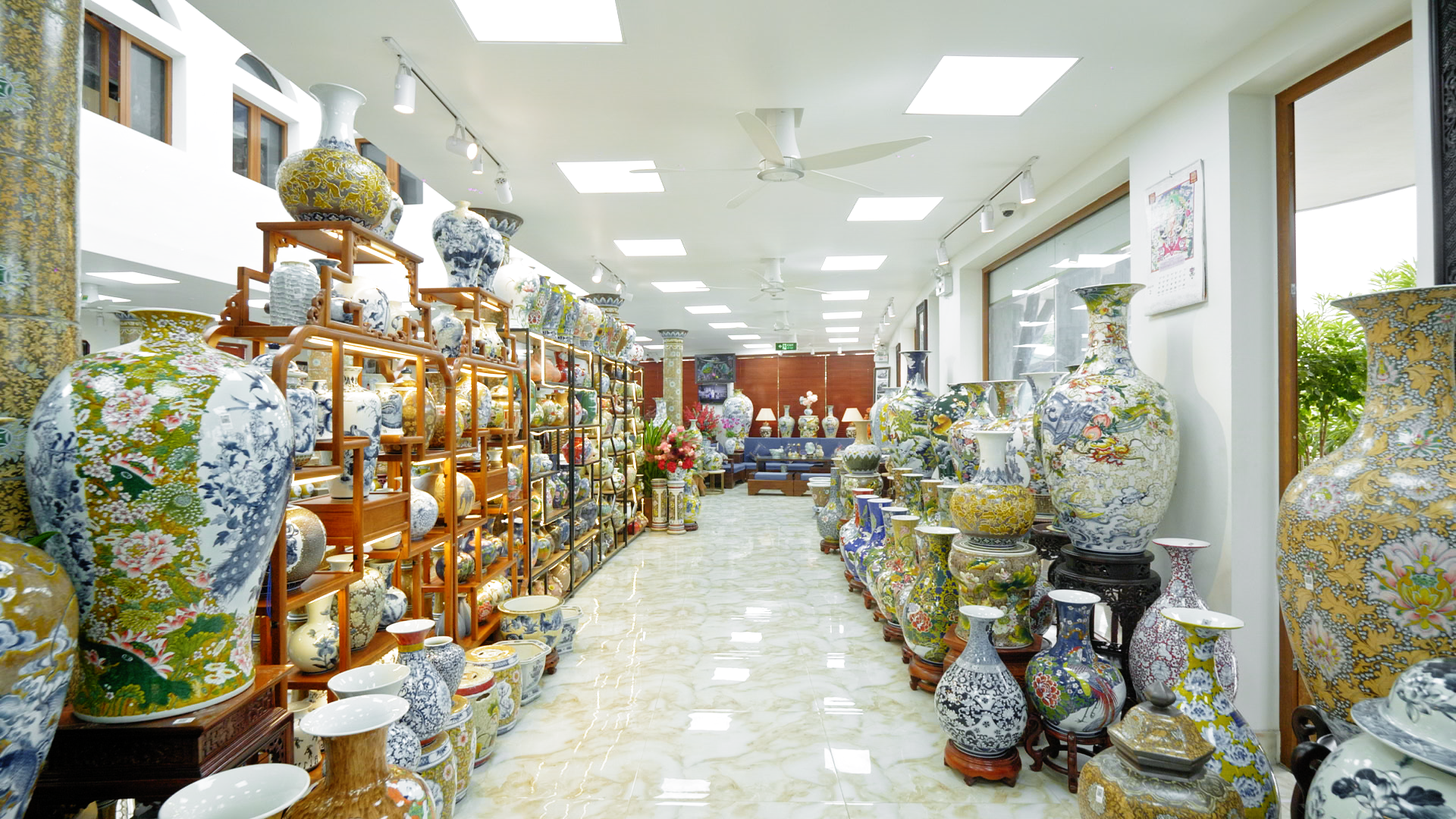 Showroom Gốm sứ Cương Duyên