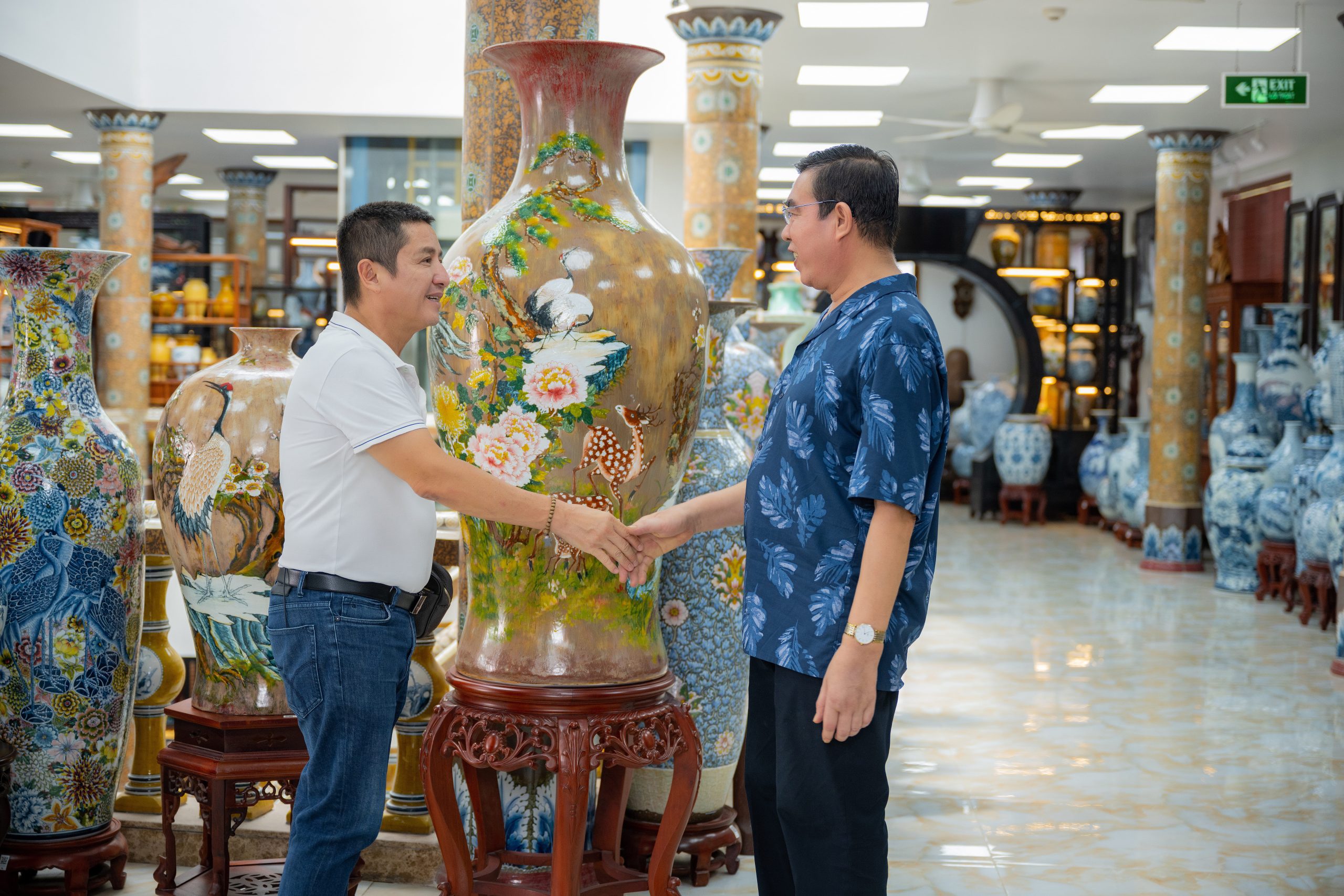 Nghệ sĩ Chí Trung và nghệ nhân Phạm Duy Cương