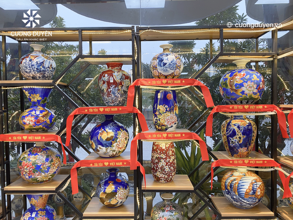 Cờ đỏ sao vàng - Showroom rực sắc cờ đỏ sao vàng