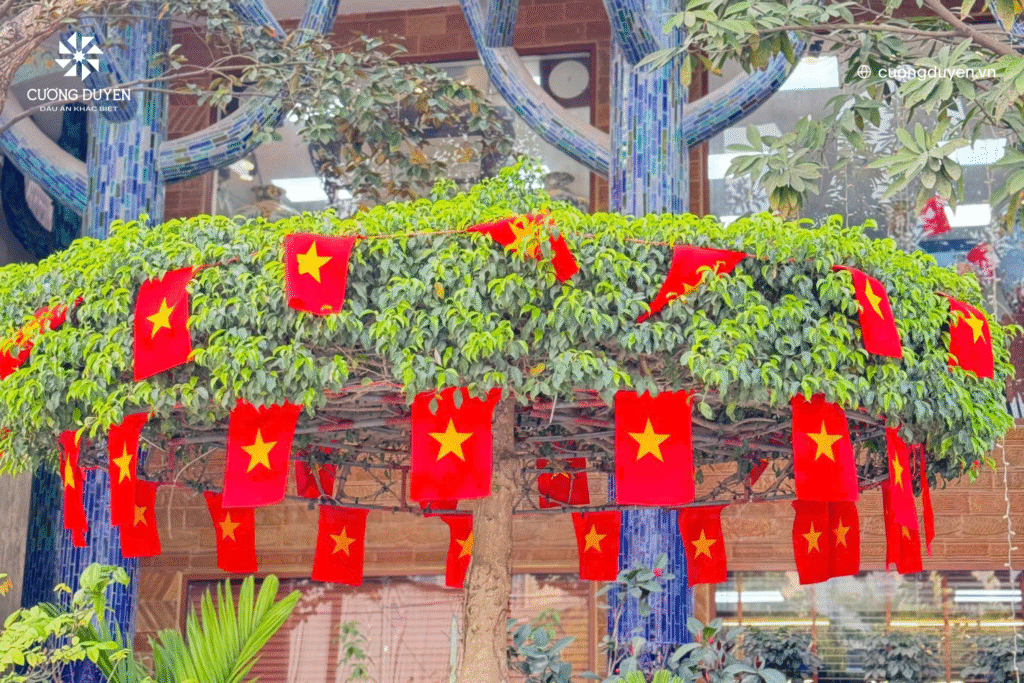 Cờ đỏ sao vàng - Showroom rực sắc cờ đỏ sao vàng