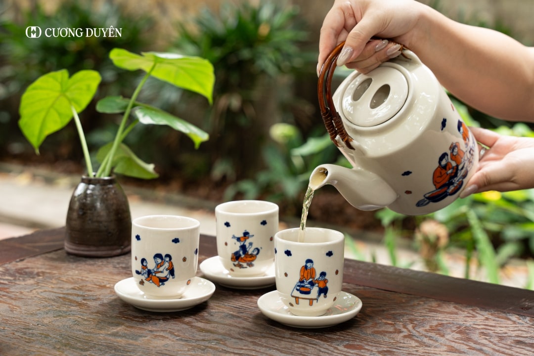 Đồ sứ Bát Tràng trang trí bàn ăn
