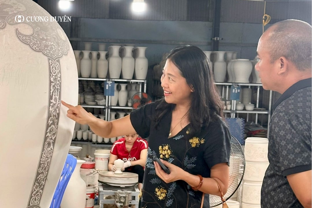 showroom gốm sứ Hà Nội