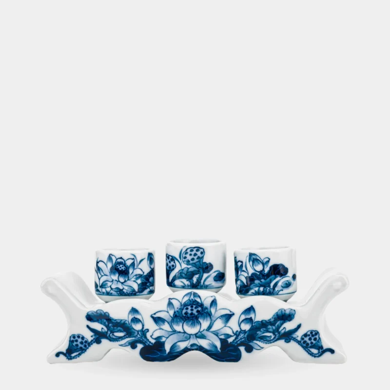 Kỷ ngai 3 thờ gốm sứ sen